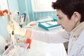 Es ist sehr wichtig, eine Prostatitis rechtzeitig durch Tests zu diagnostizieren, da dies die Genesung beschleunigt.