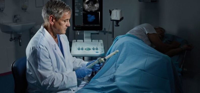 Die Ultraschalluntersuchung der Prostata durch das Rektum ist eine aussagekräftige Methode zur Diagnose einer Prostatitis.